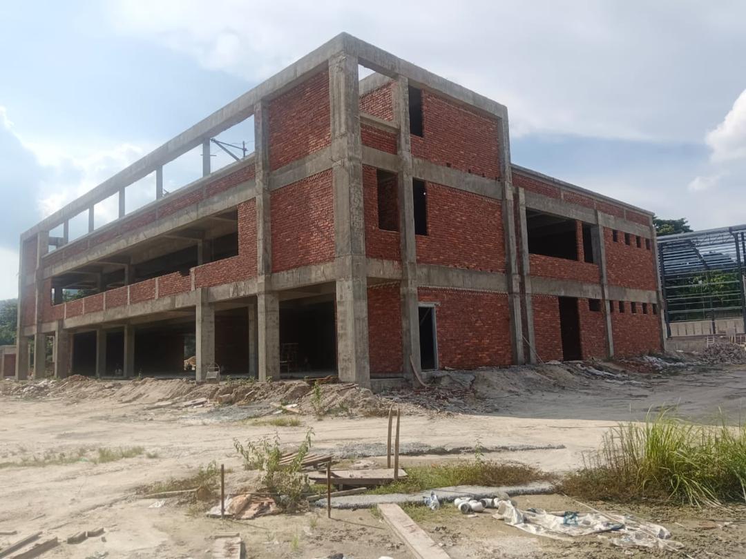Lahat hub — corner view as walls go up
